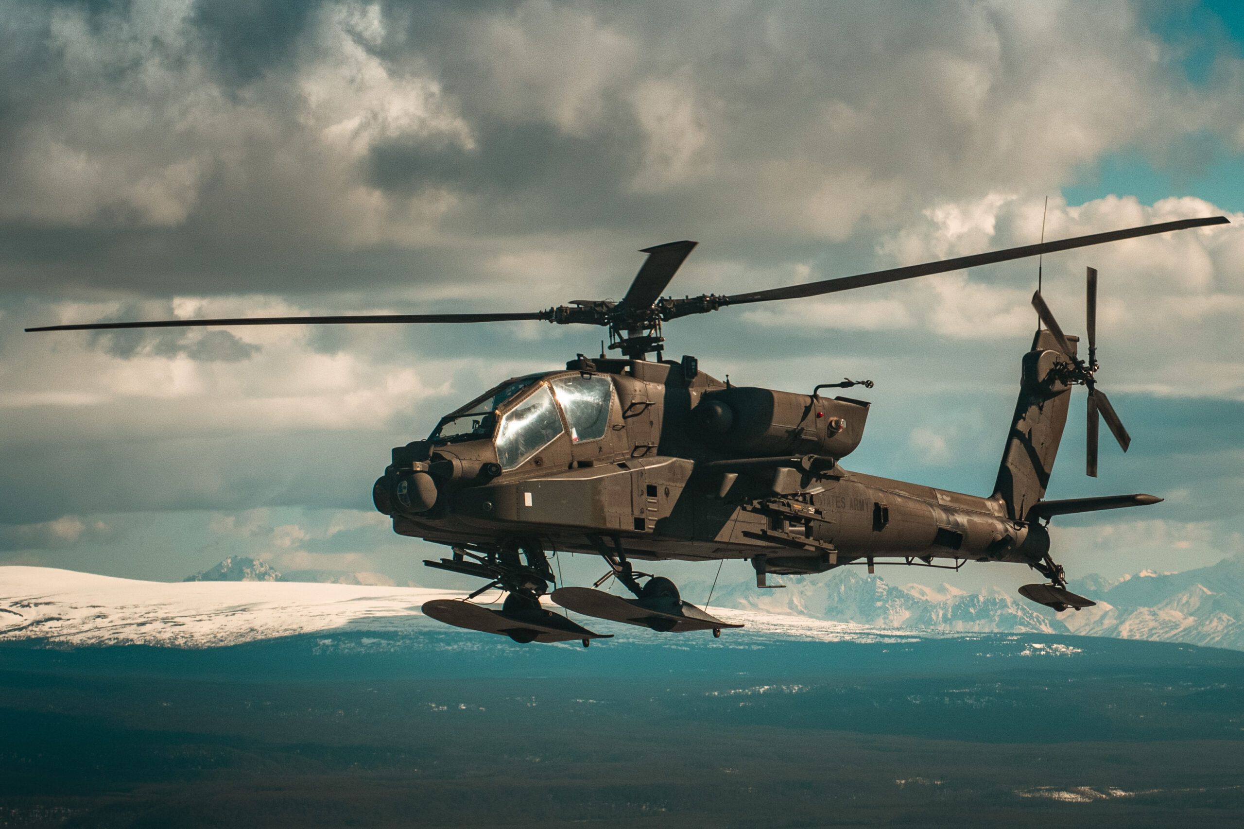 Two AH-64 Apaches Crash in Alaska, Killing Three Soldiers